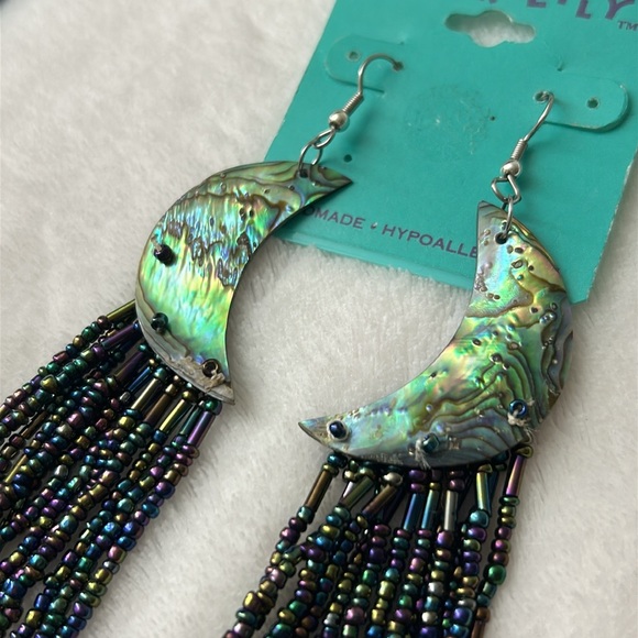 🖤NEW💕Handmade Abalone Shell and tassel earrings - Picture 5 of 10